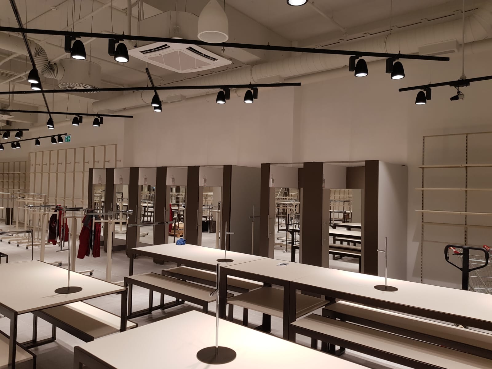 FMZ Plaza Park Podujeva — New Yorker